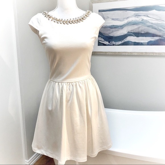 Chelsea & Violet Dresses & Skirts - Chelsea & Violet Jeweled Neckline Pocket Dress